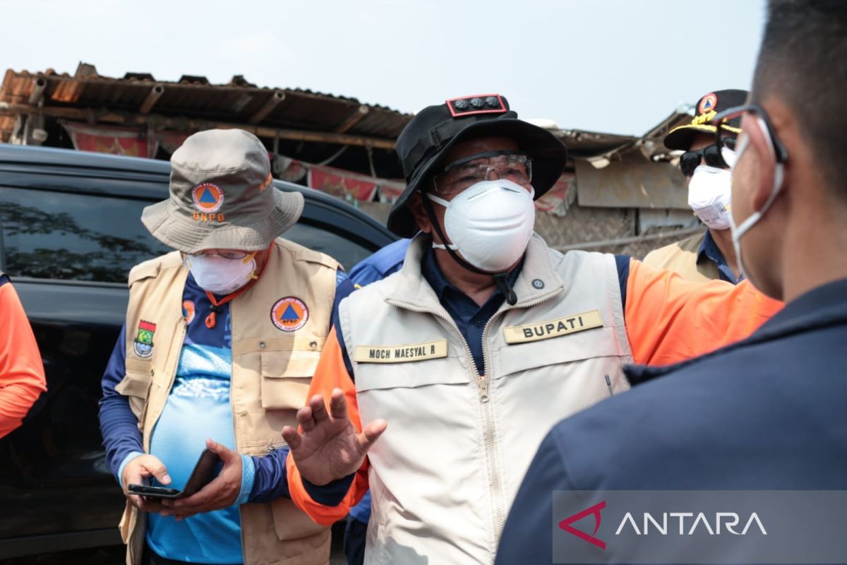Kebakaran TPA Jatiwaringin tertangani, darurat berlaku hingga 14 Juli