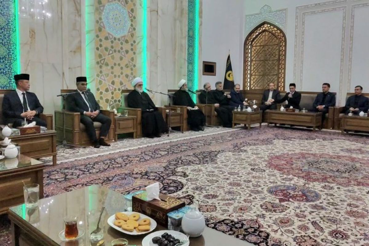 Diplomasi Duka di Mashhad: Misi Strategis Indonesia di Balik Penghormatan Terakhir untuk Ali Khamenei