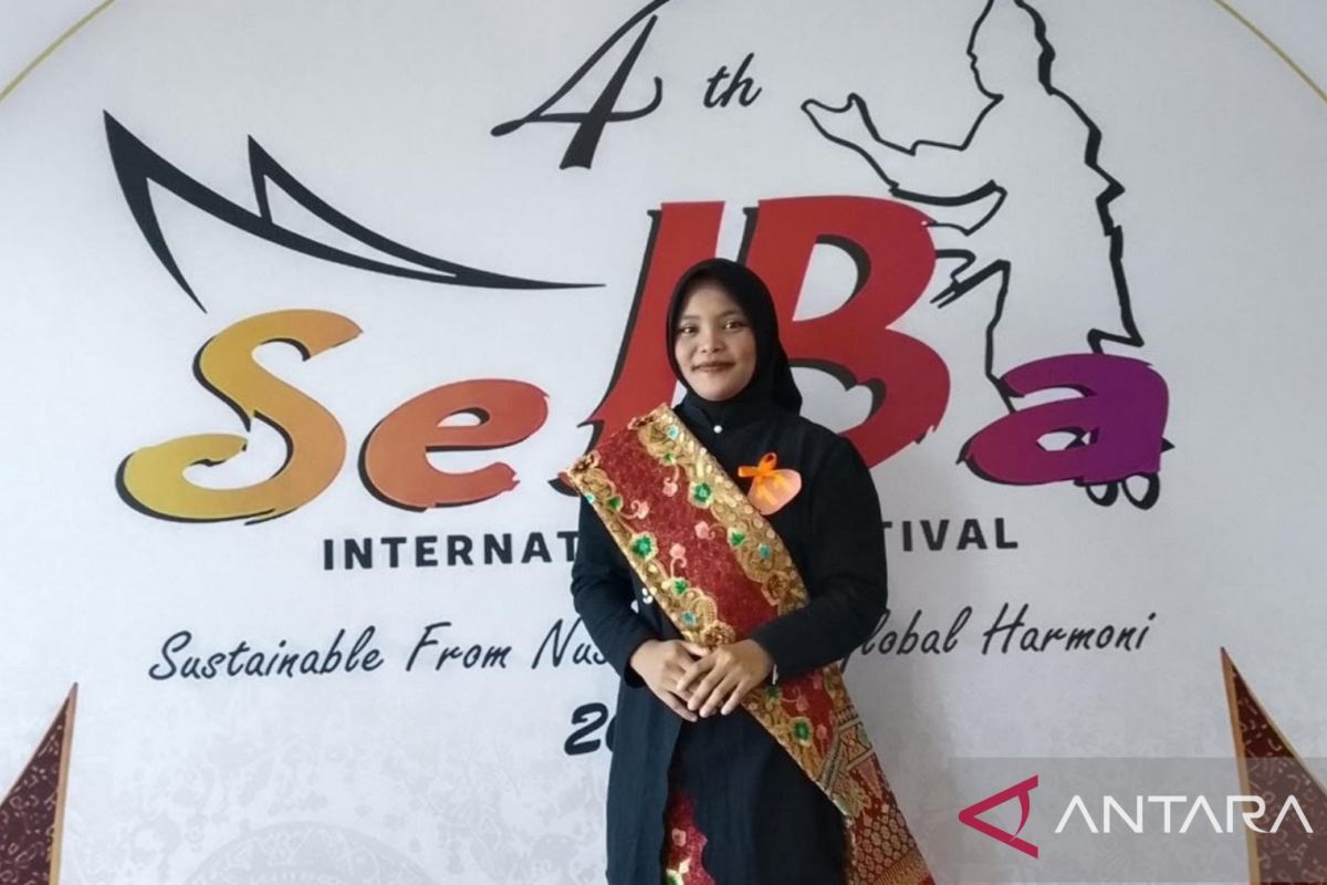 Mahasiswa UIN Palembang raih medal perak kompetisi puisi internasional
