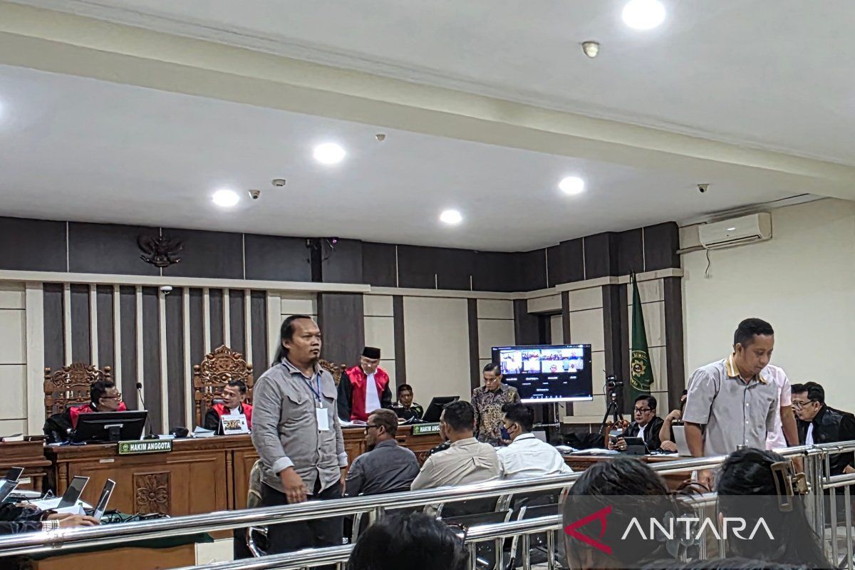 Saksi kasus korupsi Bupati Pati mengaku tertekan saat BAP