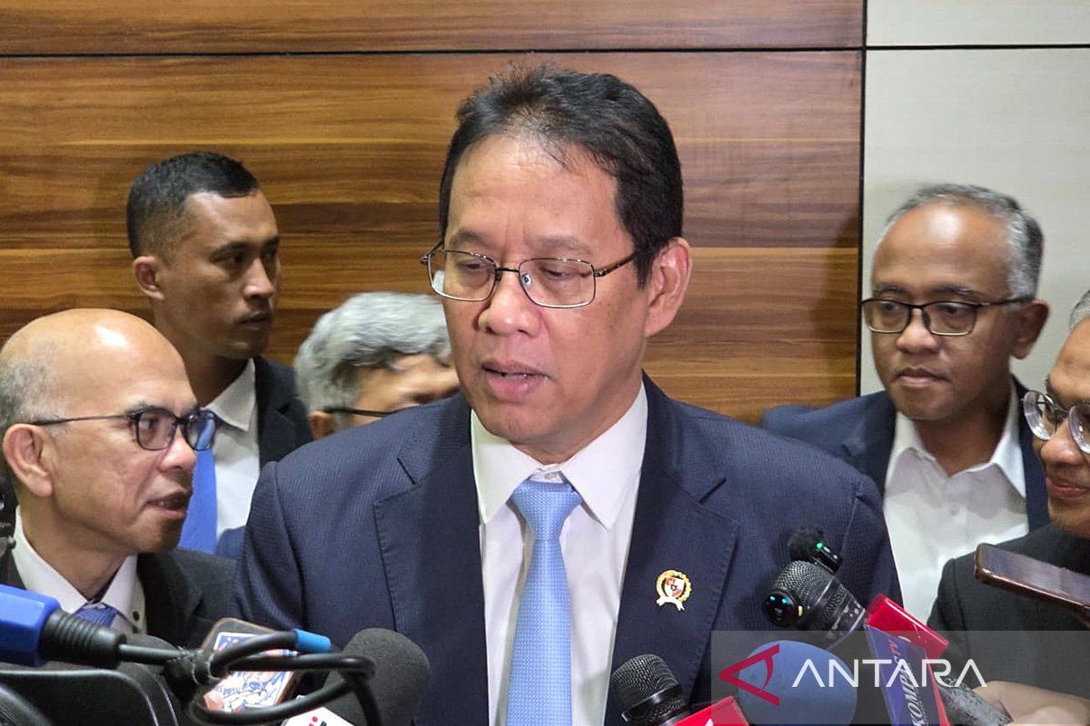 Purbaya sarankan investor beli saham usai S&P pertahankan rating RI