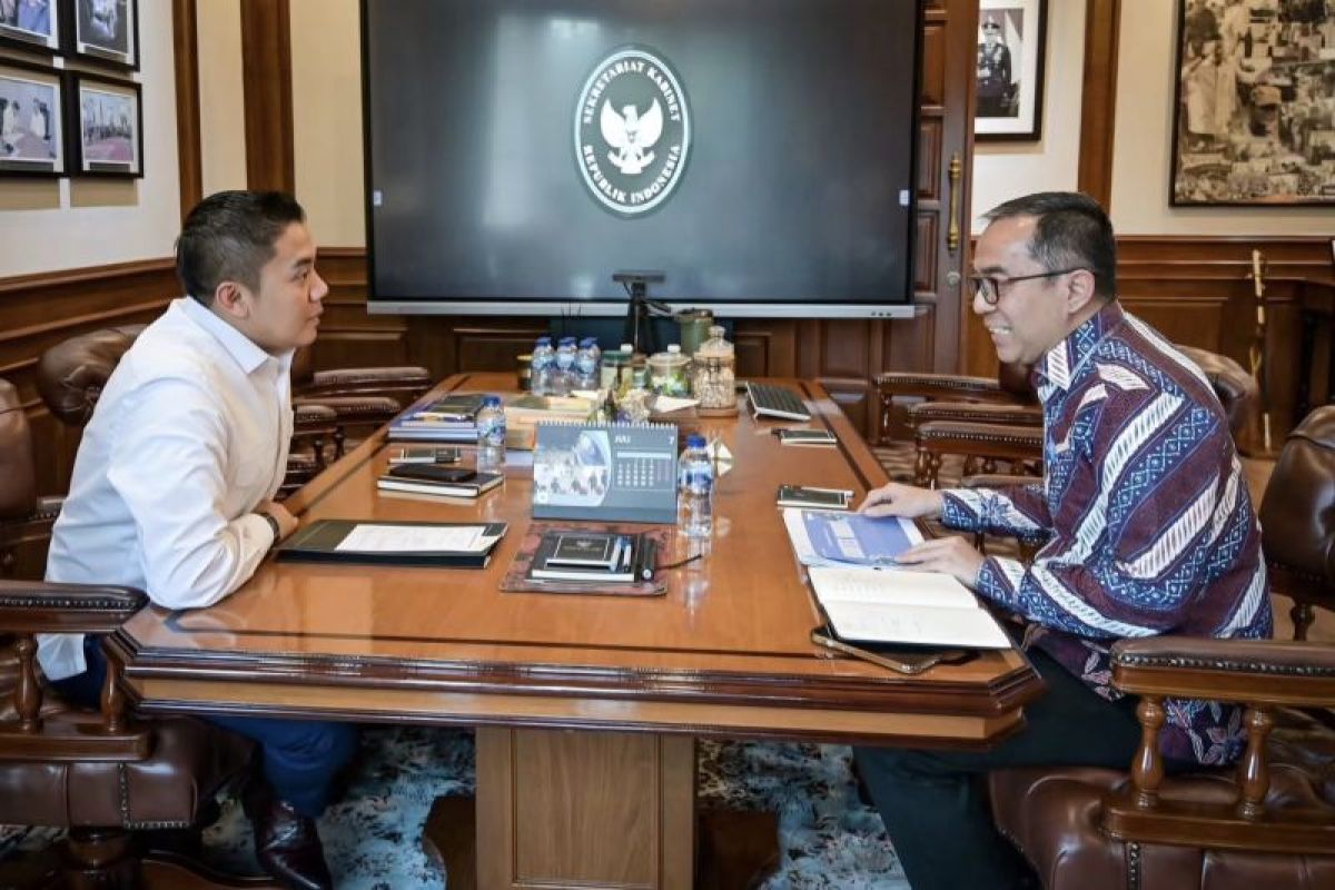 Seskab-Mendiktisaintek bahas Beasiswa Garuda cetak talenta unggul