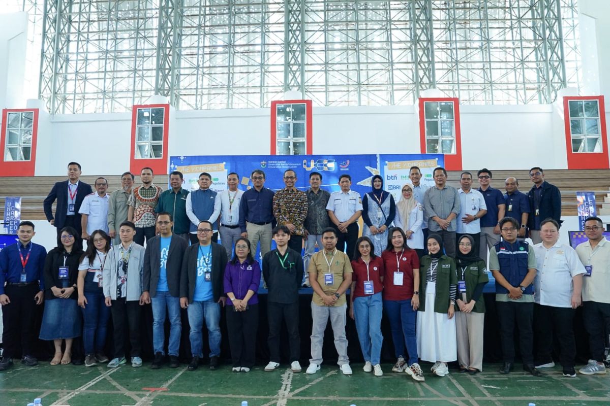 19 perusahaan hadir di Unhas Career Expo 2026