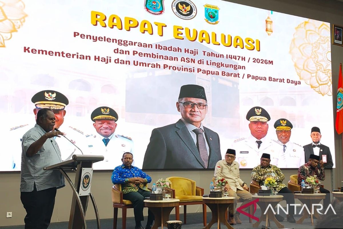 Gubernur Kambu minta pembentukan Kanwil Kementerian Haji PBD - ANTARA News Papua Tengah