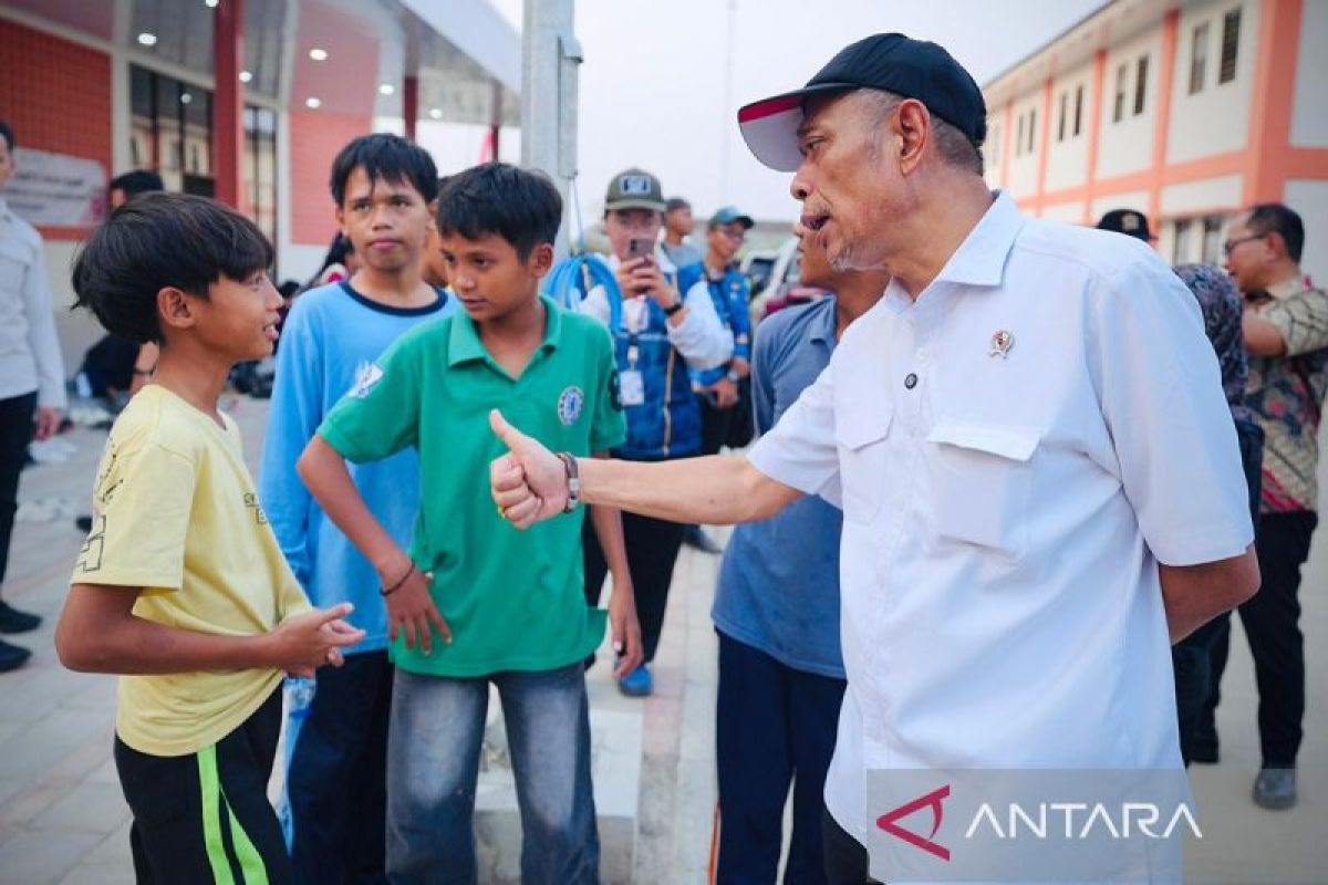 Wamensos: Presiden pesan lulusan Sekolah Rakyat kuliah dan kerja layak - ANTARA News Jambi