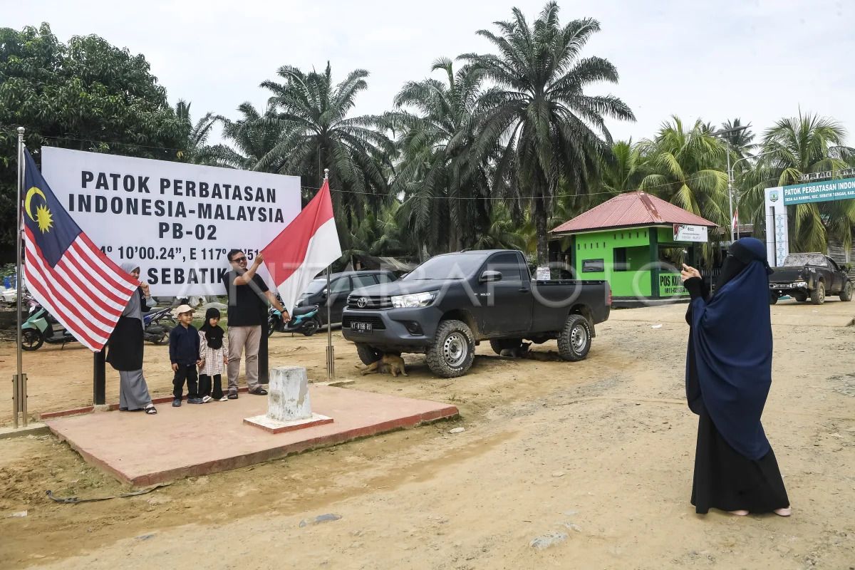 Wisata patok perbatasan Indonesia-Malaysia