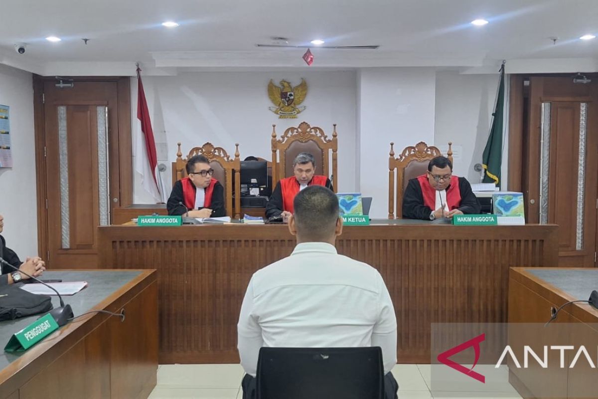 Sidang kasus pemerasan oknum pengacara ditunda, tunggu praperadilan
