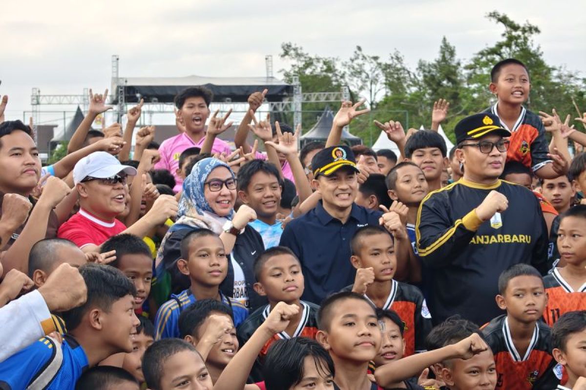 Ketua DPRD Syahrial hadiri pembukaan Turnamen Sepak Bola Usia Dini