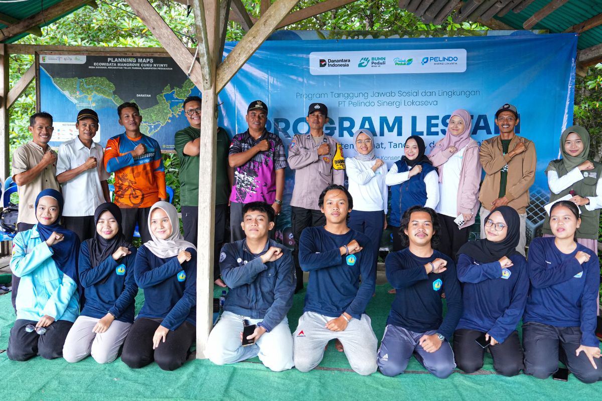 Tanam 1.000 Batang Lamun, Menjaga Masa Depan Laut Indonesia