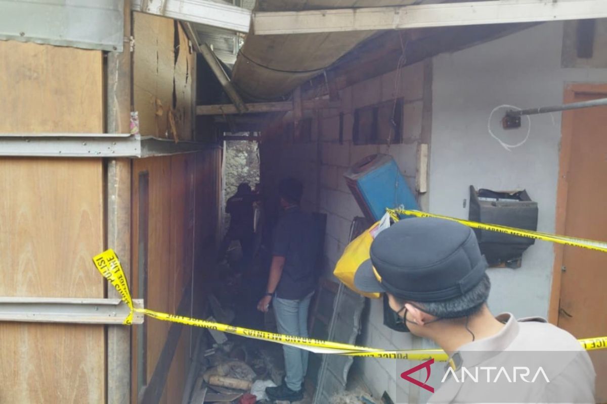 Polisi selidiki penemuan jenazah pria di Tangsel