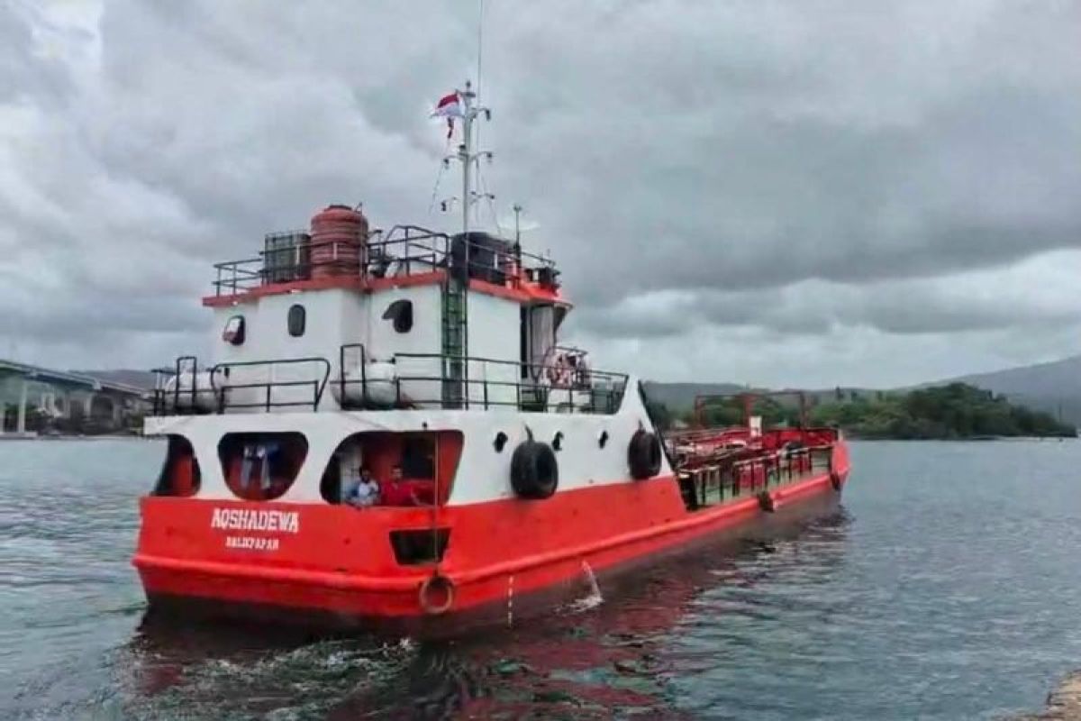 Pertamina Patra Niaga percepat distribusi BBM ke Banda Neira - ANTARA News Ambon, Maluku