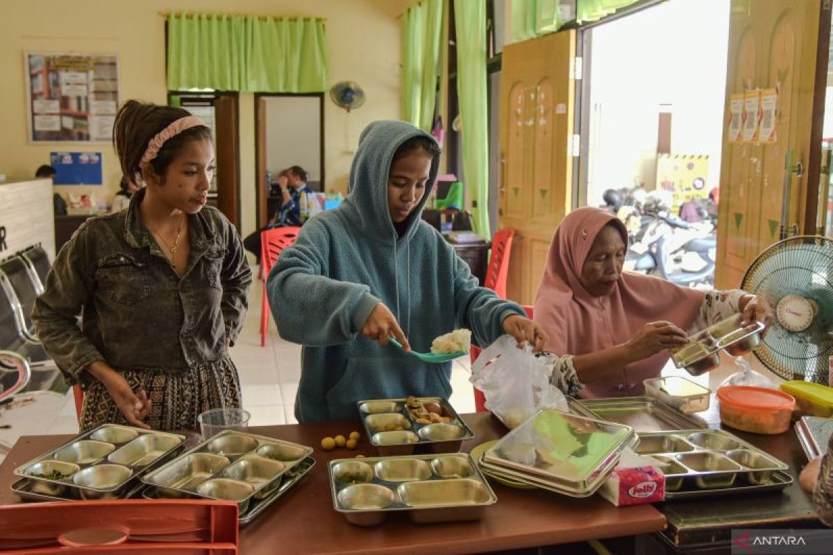 MBG untuk Ibu Hamil dan Ibu Menyusui di Palu