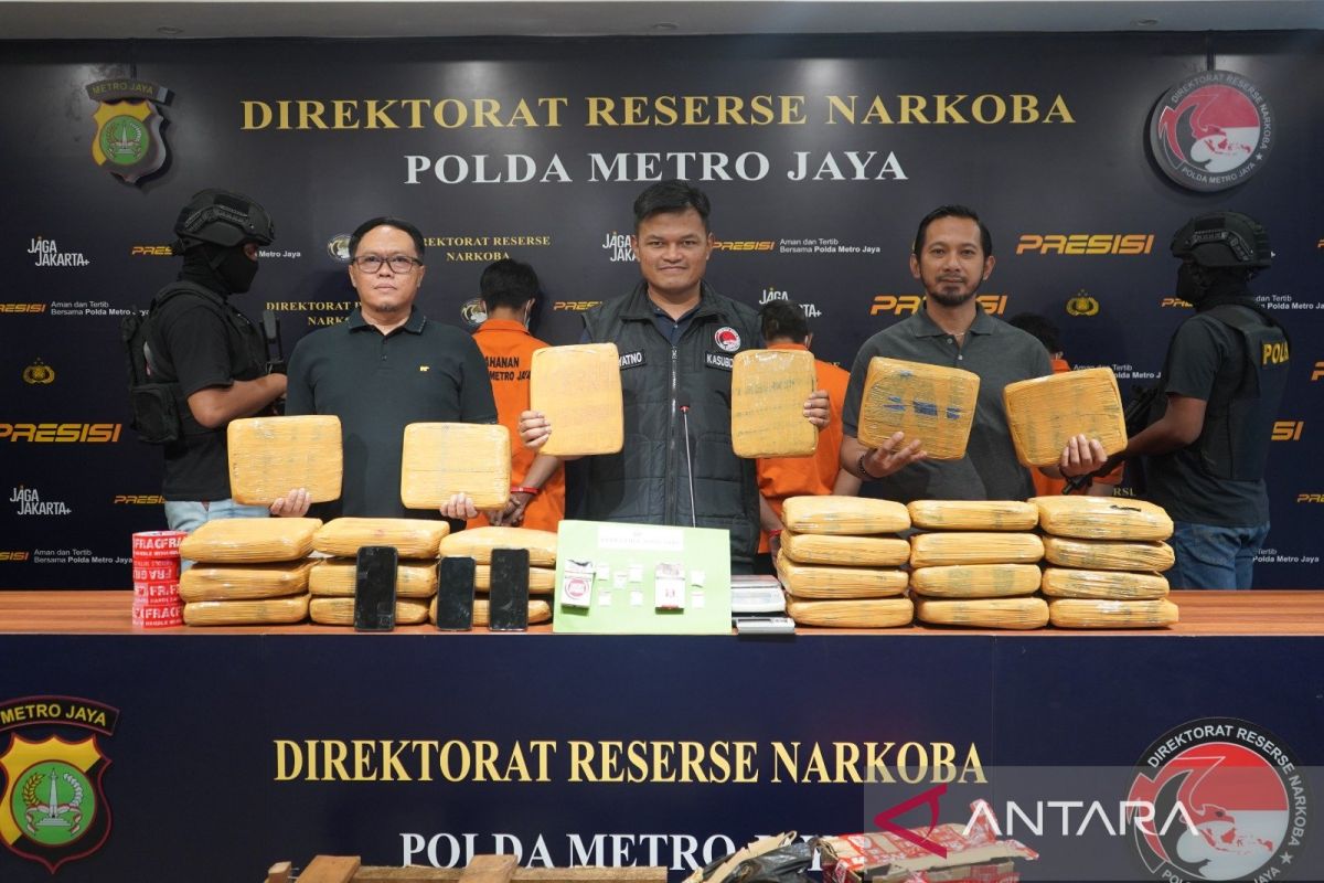 Polda Metro Jaya ungkap peredaran 27,96 kg ganja di Jakarta Timur