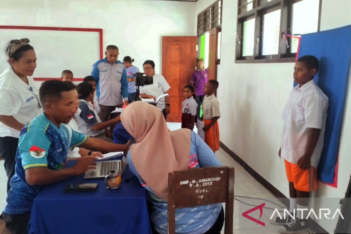 Disdukcapil perluas layanan aktivasi IKD dan KIA di Teluk Wondama - ANTARA News Papua Tengah