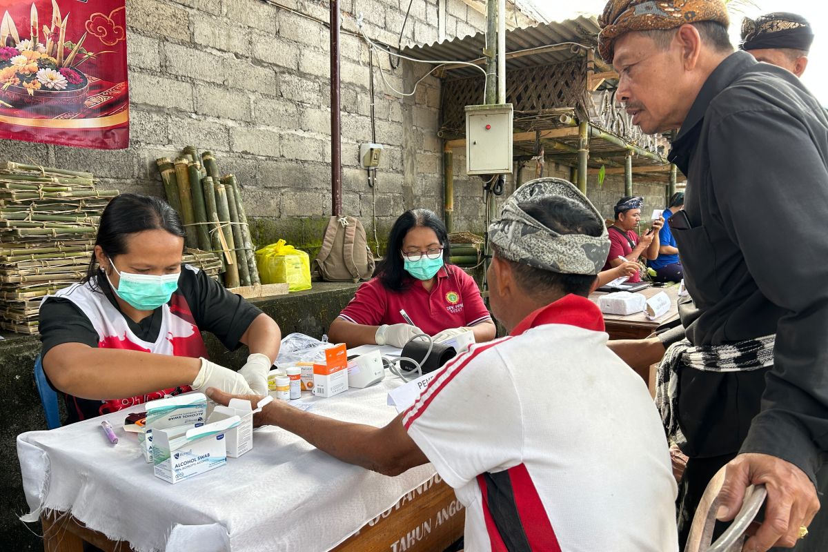 Pemkab Bangli hadirkan pengobatan gratis maknai kasih sayang khas Bali