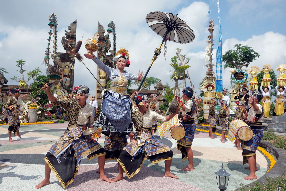 Hari Tumpek Kerulut diisi dengan pagelaran baleganjur