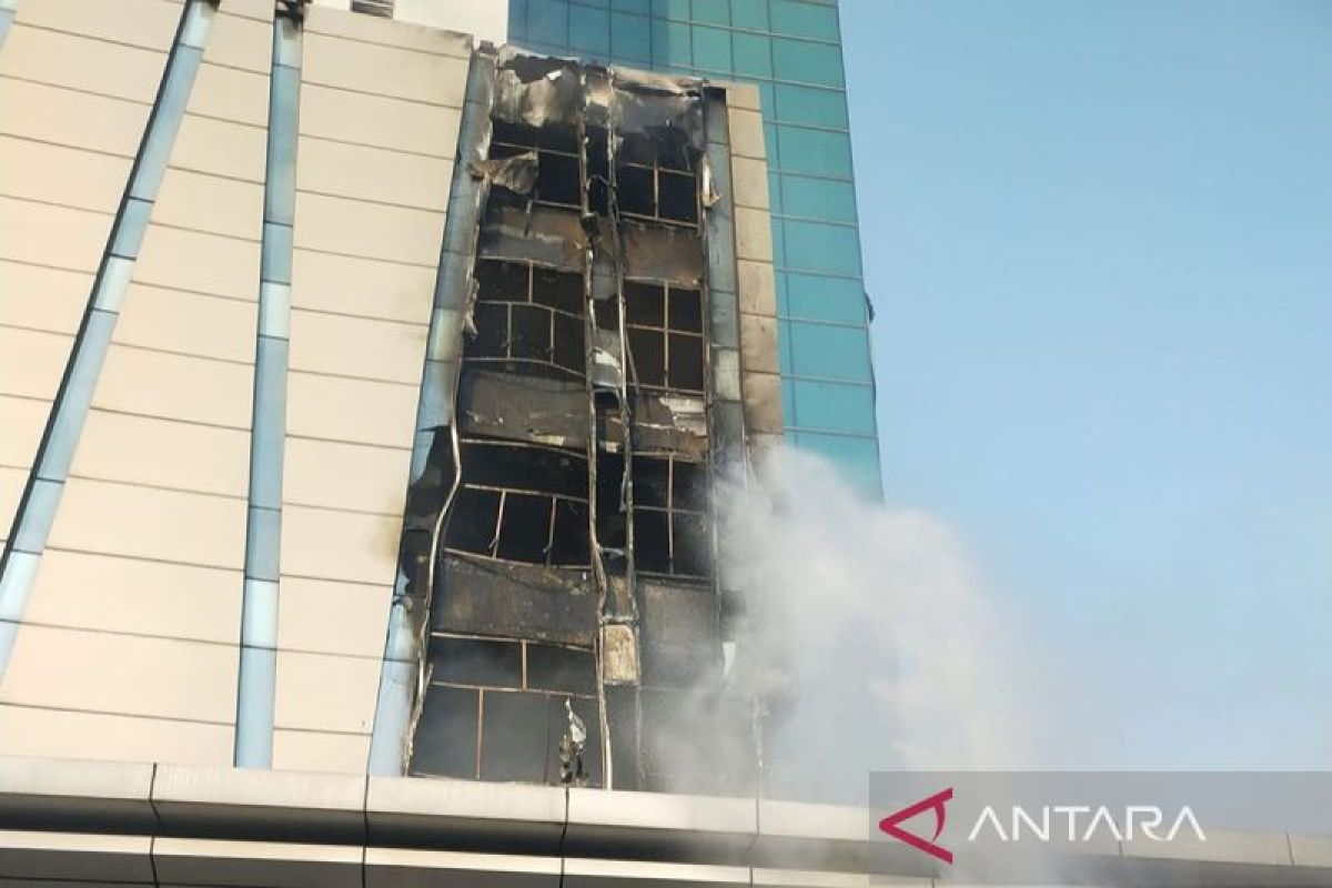Polisi periksa dua saksi, usut penyebab kebakaran Hotel Pullman