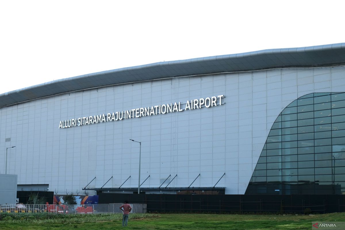 PM Modi resmikan Bandara Internasional Alluri Sitarama Raju di India