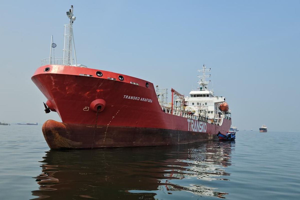 Kapal Pertamina selamatkan 17 korban KMP Mutiara Sentosa 2