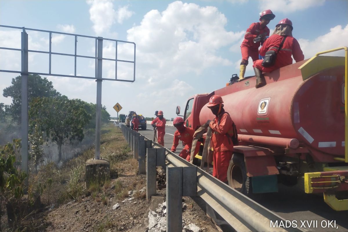 Manggala Agni lanjutkan pemadaman karhutla di tiga lokasi Sumsel