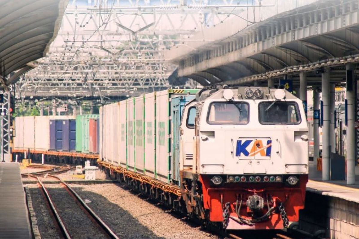 Angkutan Petikemas KAI Naik 20,28 Persen, Perkuat Konektivitas Rel–Pelabuhan bagi Logistik Nasional