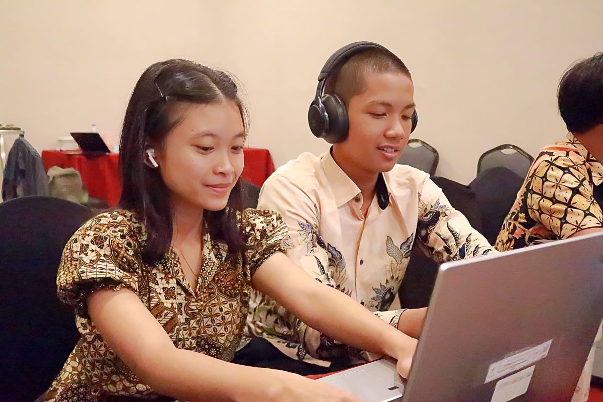 Dua siswa sekolah Rakyat delegasi di 9th ASEAN Children's Forum