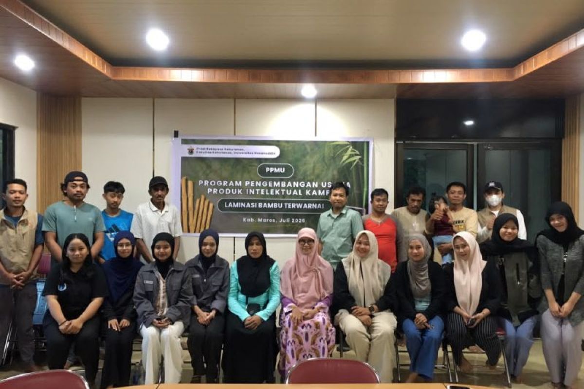 Unhas edukasi warga memanfaatkan limbah jadi produk bernilai ekonomi