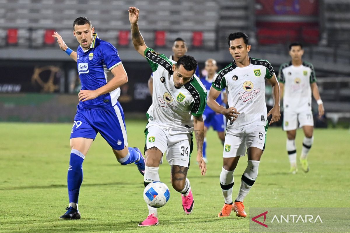 Persib Pasang Peralta dan Sekulic Sejak Menit Awal Kontra Manila Digger