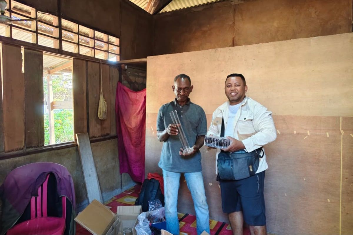 YDML bantu Kampung Soa bangun nilai tambah lewat minyak sereh wangi