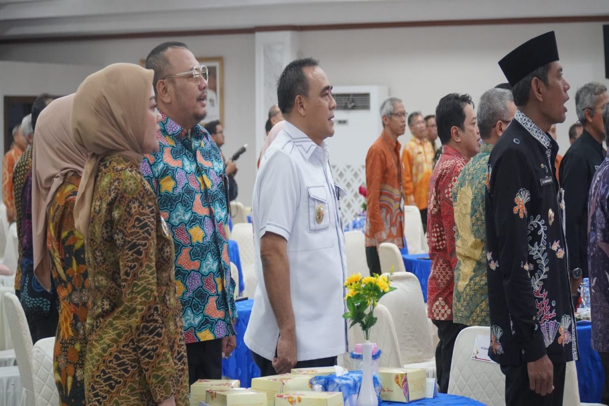 Sensus ekonomi 2026 jadi kompas arah kebijakan, Wali Kota Tegal hadiri rakorda di Semarang