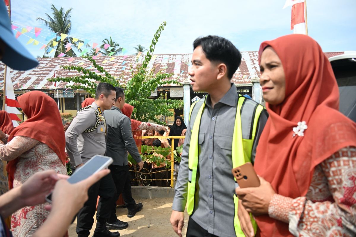 Gibran minta sekolah terdampak banjir di Bireuen segera diperbaiki
