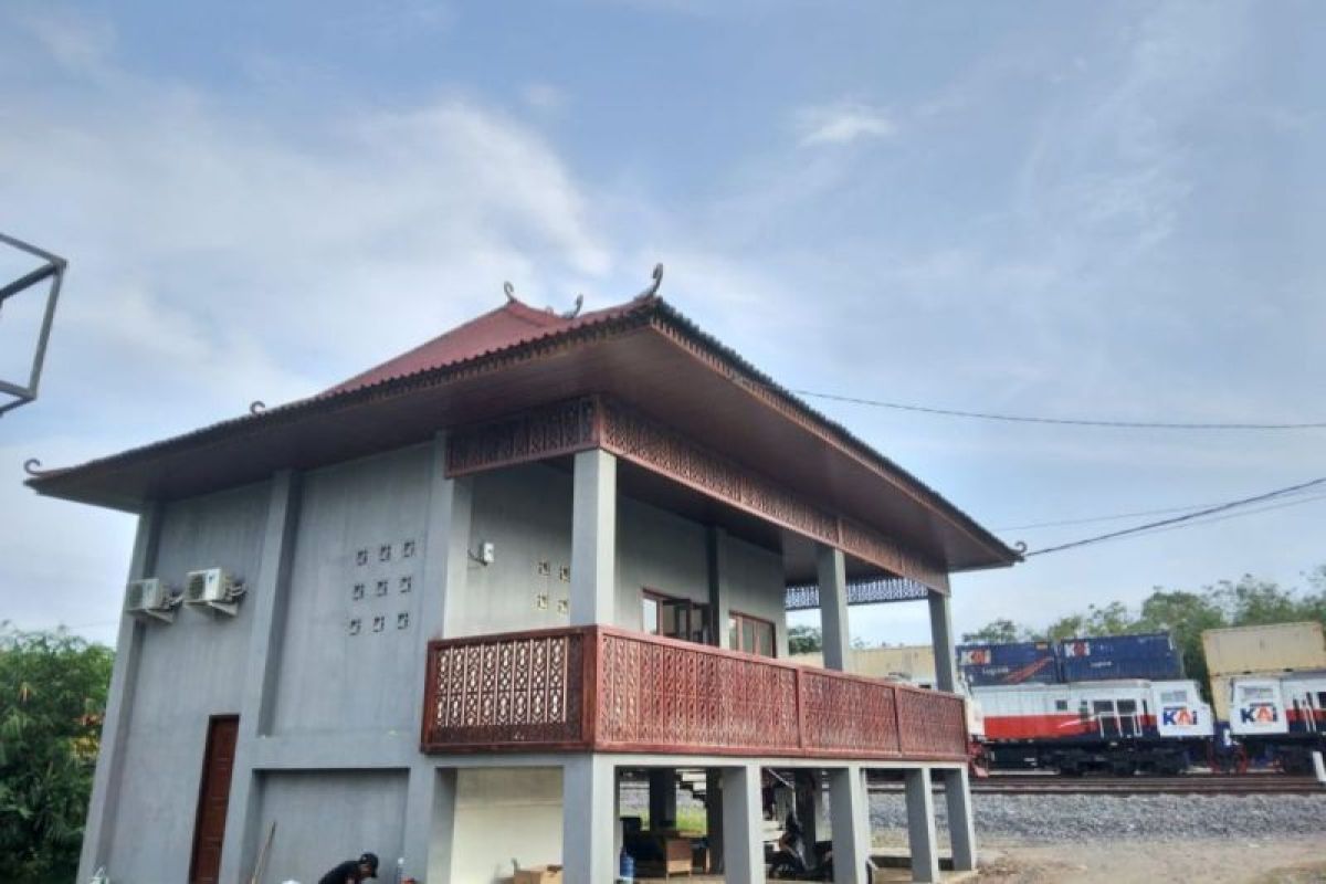 Di Tengah Lintas Sumatra, Rumah Singgah KAI Membawa Nuansa Rumah Limas bagi Pekerja