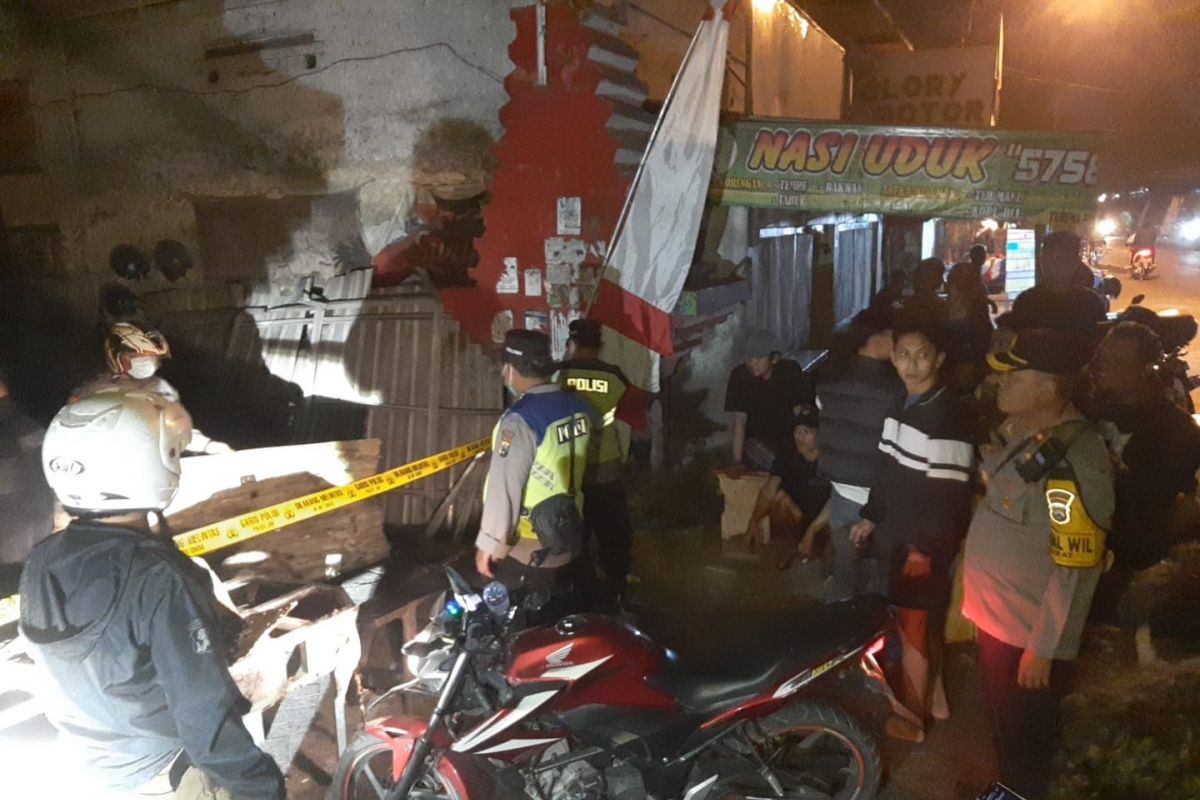 Polres Lamongan selidiki kebakaran puluhan kios di kawasan Babat