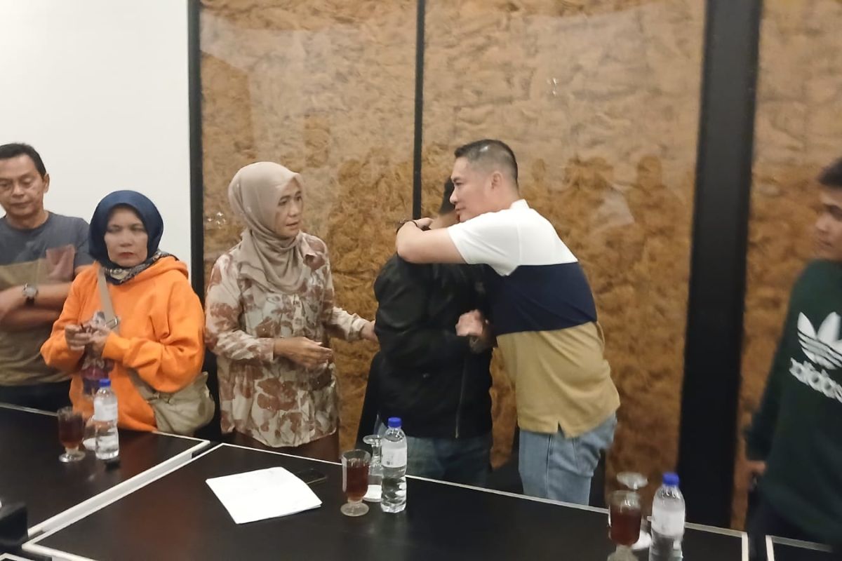 Perselisihan antara Perwira Polda Sumbar dan pengemudi diselesaikan kekeluargaan
