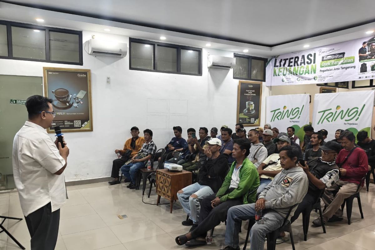 Pegadaian perkuat literasi keuangan pekerja informal di Tangerang