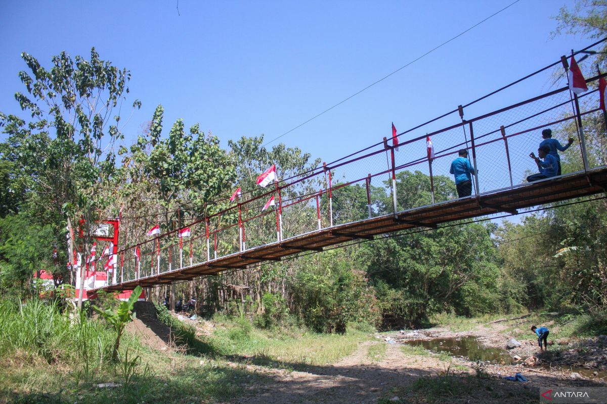 10 Jembatan Garuda di Situbondo rampung dan dimanfaatkan masyarakat
