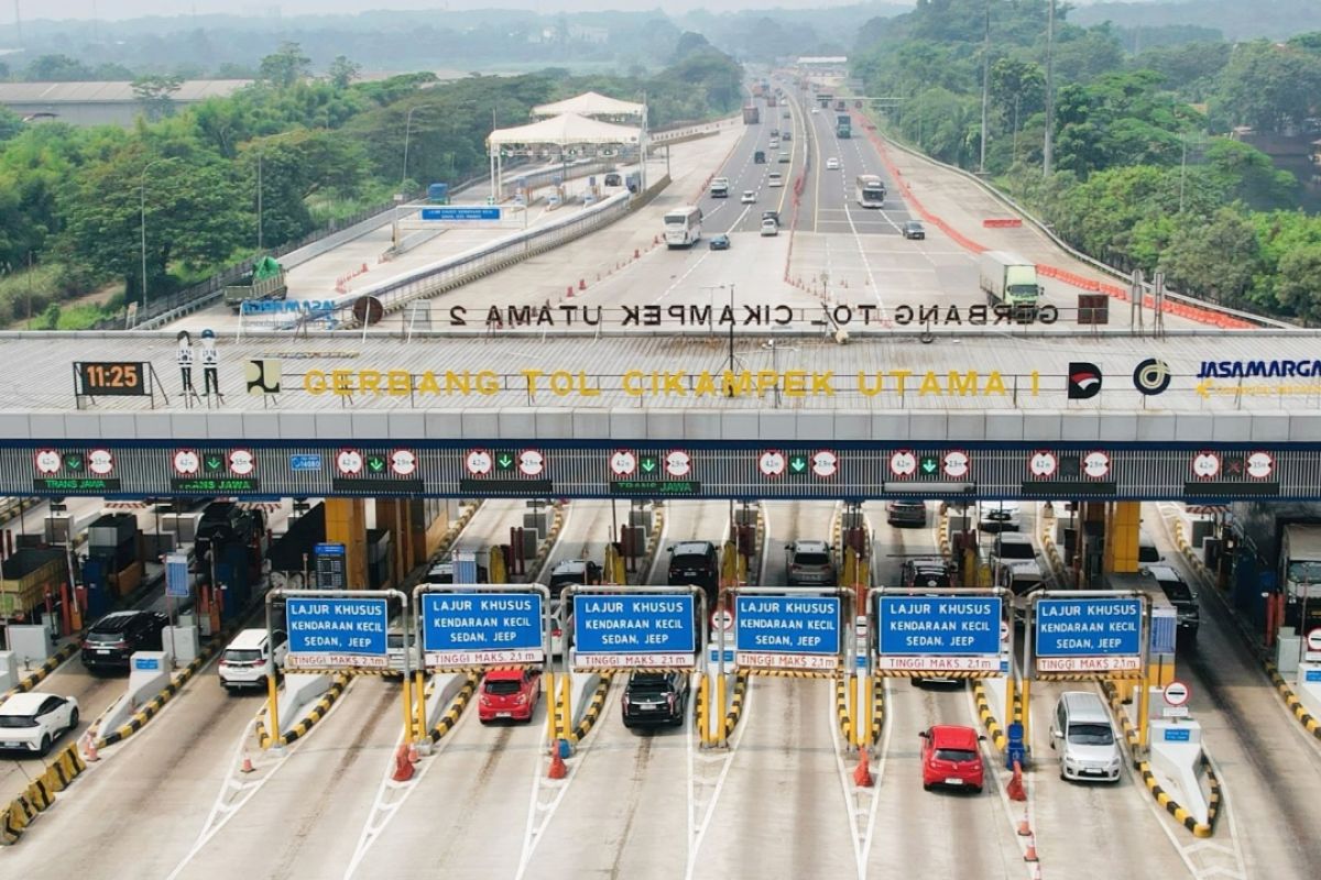 Arus lalu lintas Tol Japek meningkat pada libur Hari Kemerdekaan