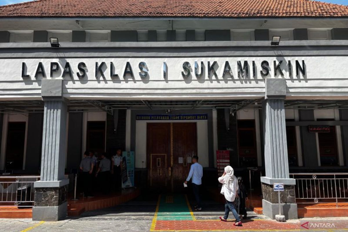 Lapas Sukamiskin berikan remisi HUT RI kepada 167 napi korupsi - ANTARA News Jawa Barat