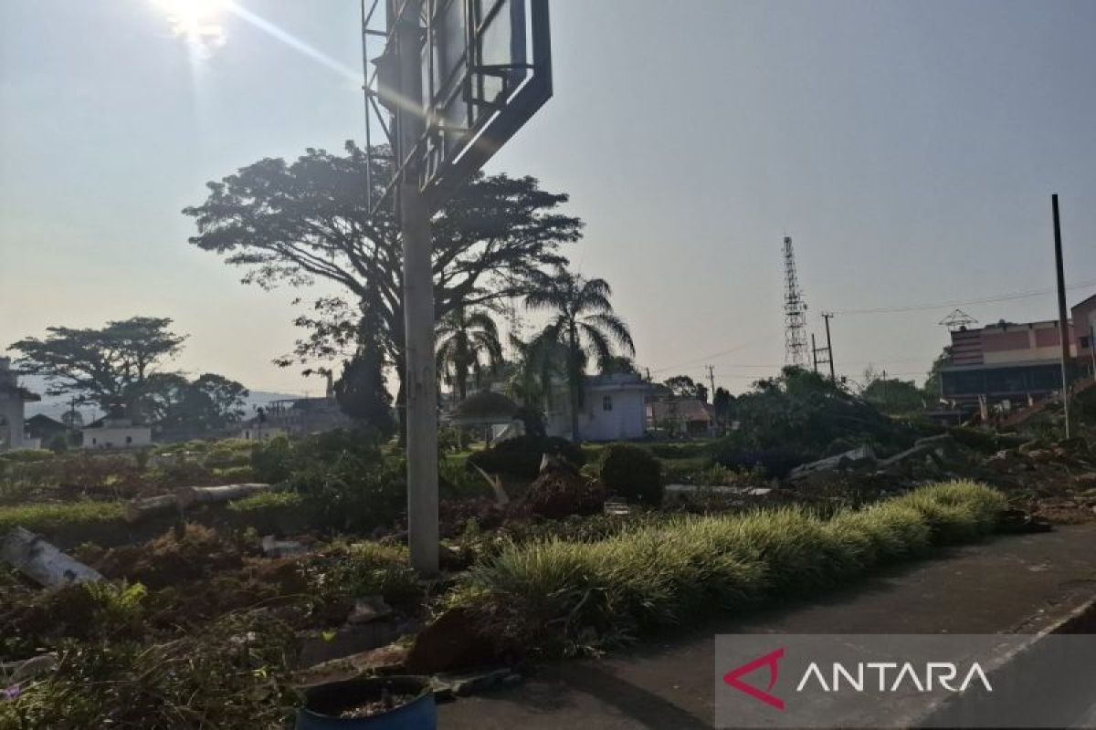 Pemkab Kepahiang revitalisasi Taman Santoso dengan total Rp18 miliar - ANTARA News Bengkulu