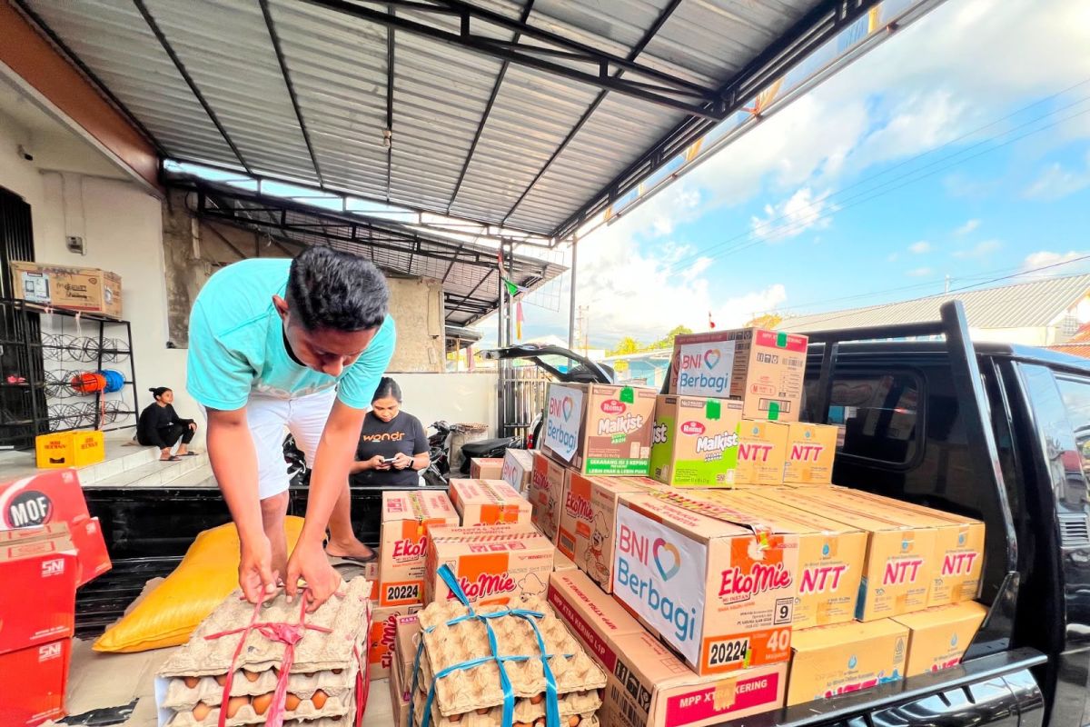 BNI salurkan bantuan awal untuk korban gempa bumi di Flores