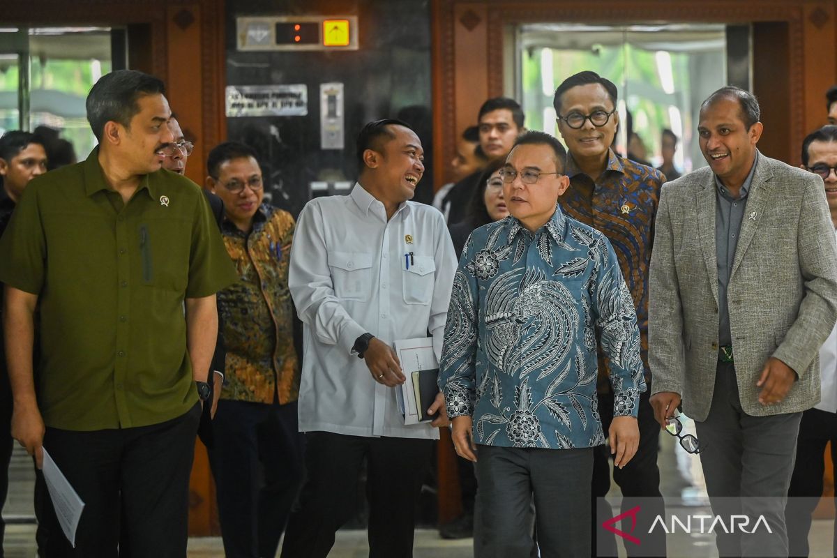Perpres ojol segera final, DPR dan Pemerintah bahas aturan pengangkutan orang hingga makanan