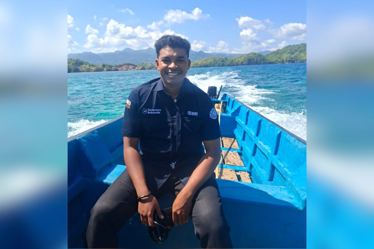 Menembus Ombak, Mantri BRI Hadirkan Layanan Perbankan di Kepulauan Maluku Utara