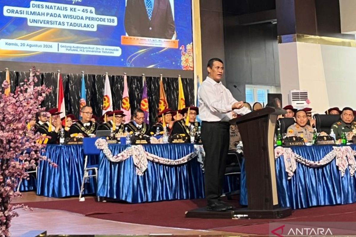 Mentan RI motivasi alumni Untad Palu raih sukses dengan kerja keras