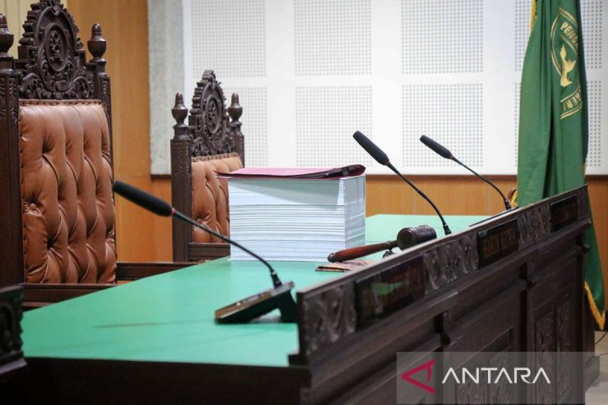Empat terdakwa korupsi pekerjaan VGM PT BKI jalani sidang perdana