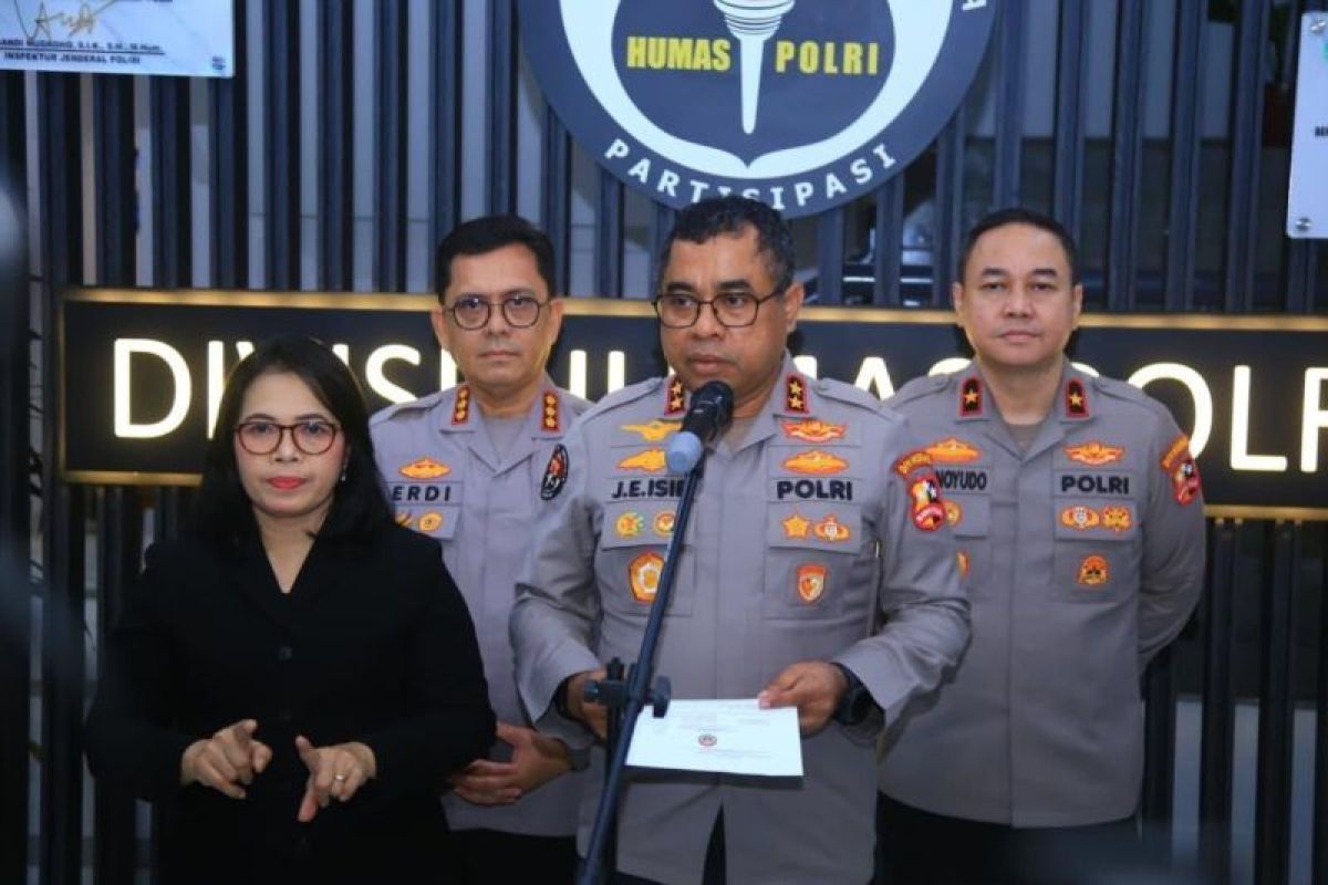 Tangani bendera Bulan Bintang, personel Polda Aceh terima penghargaan