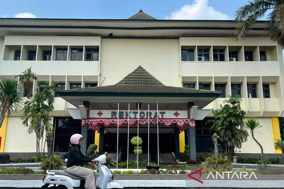 Ruang pimpinan di gedung rektorat Unsoed disegel KPK
