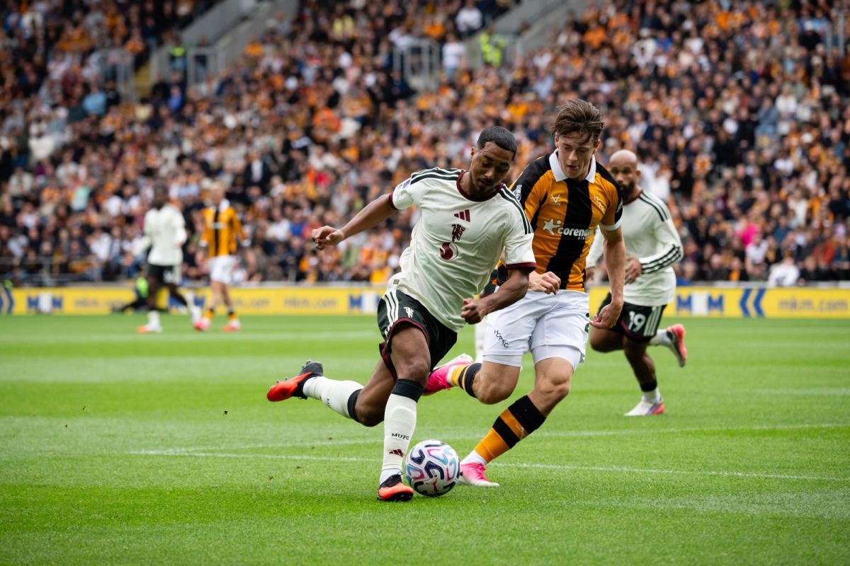 Manchester United tumbang 0-2 lawan tim promosi Hull City