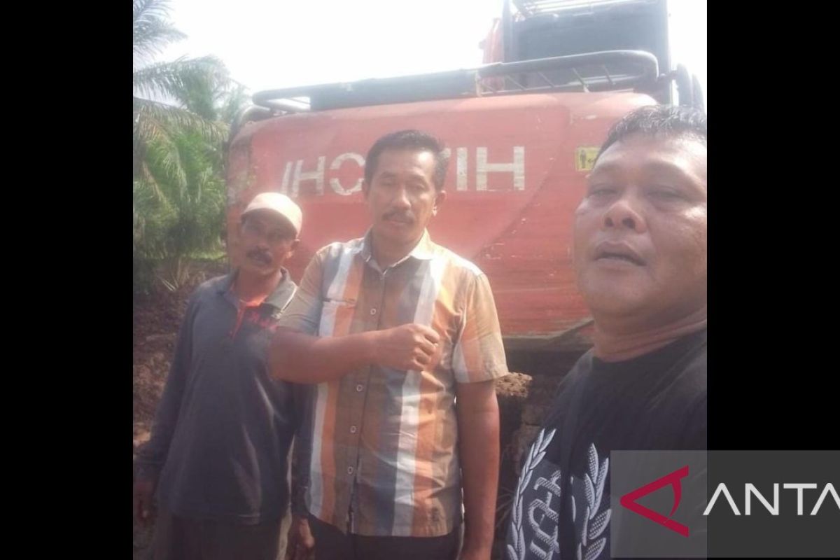 PK ditolak MA, 12 petani Labura keluhkan pembatasan akses ke kebun - ANTARA News Sumatera Utara