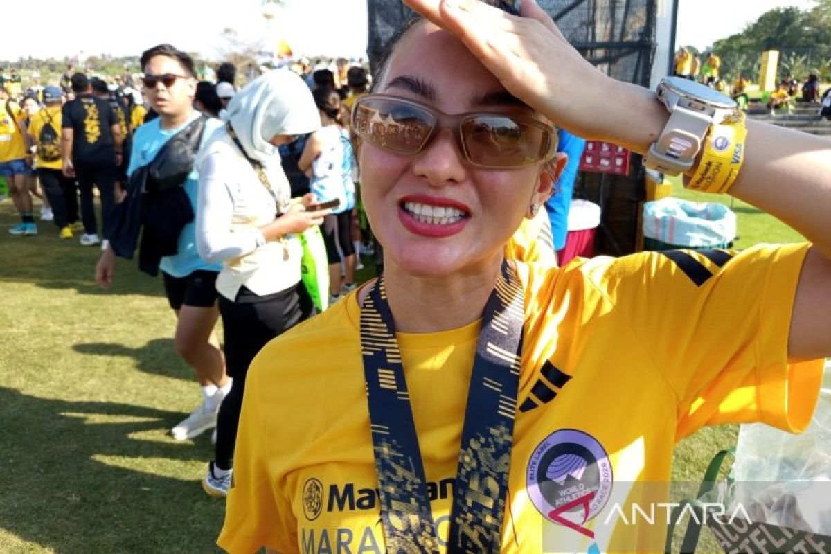 Aktris dan musisi ikut ajang Maybank Marathon - ANTARA News Bali