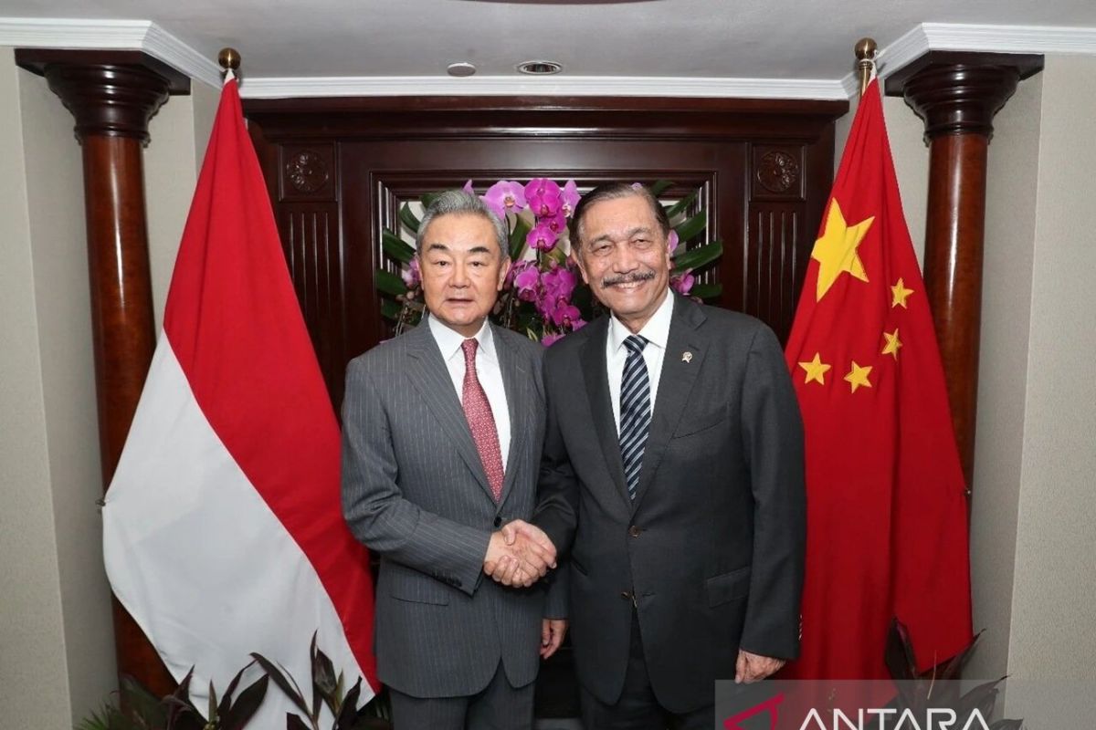 Menlu China Wang Yi bertemu Luhut Panjaitan bahas investasi - ANTARA News Gorontalo